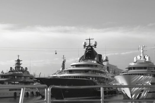 Unlock the Sea: How to Choose Your Dream Fractional Yacht Ownership